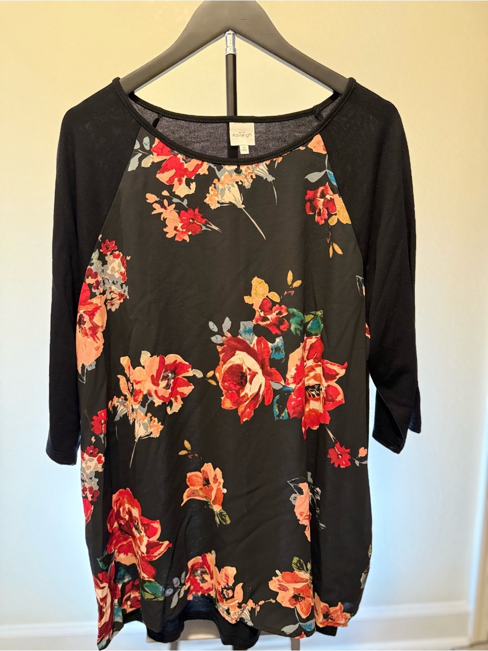 NEW Kaileigh Black Floral Raglan Top - Red, Coral, Teal - 1X and 2X